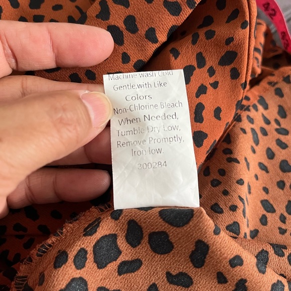 Gorgeous tiered animal print dress - Picture 7 of 9